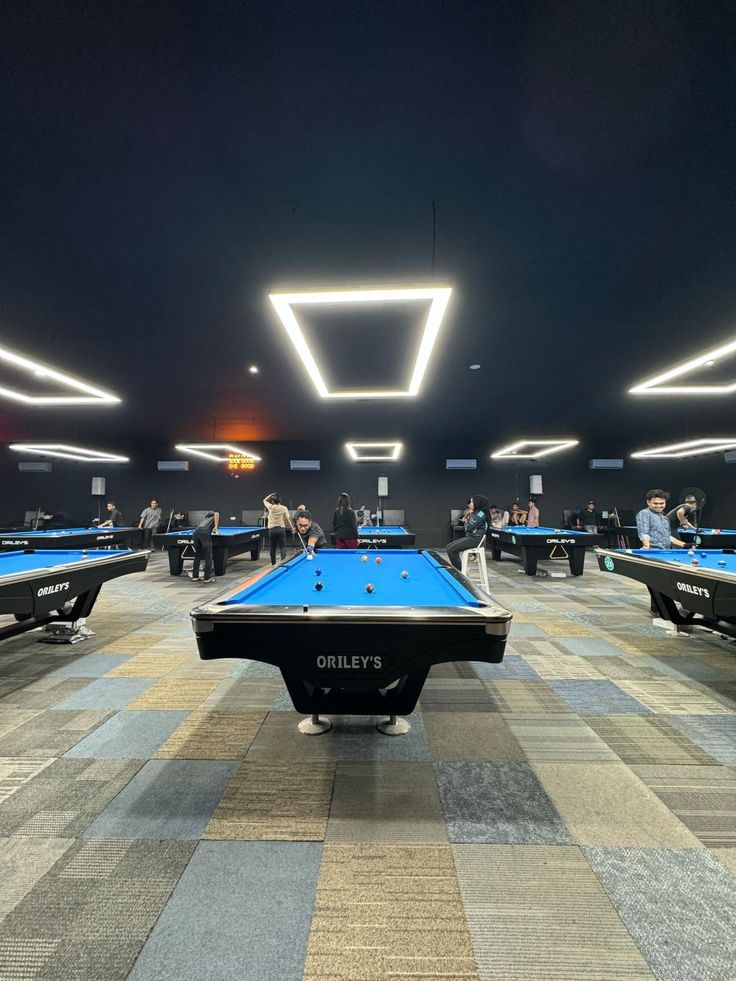 Thumbnail 2 - 8 Ball Pool Club